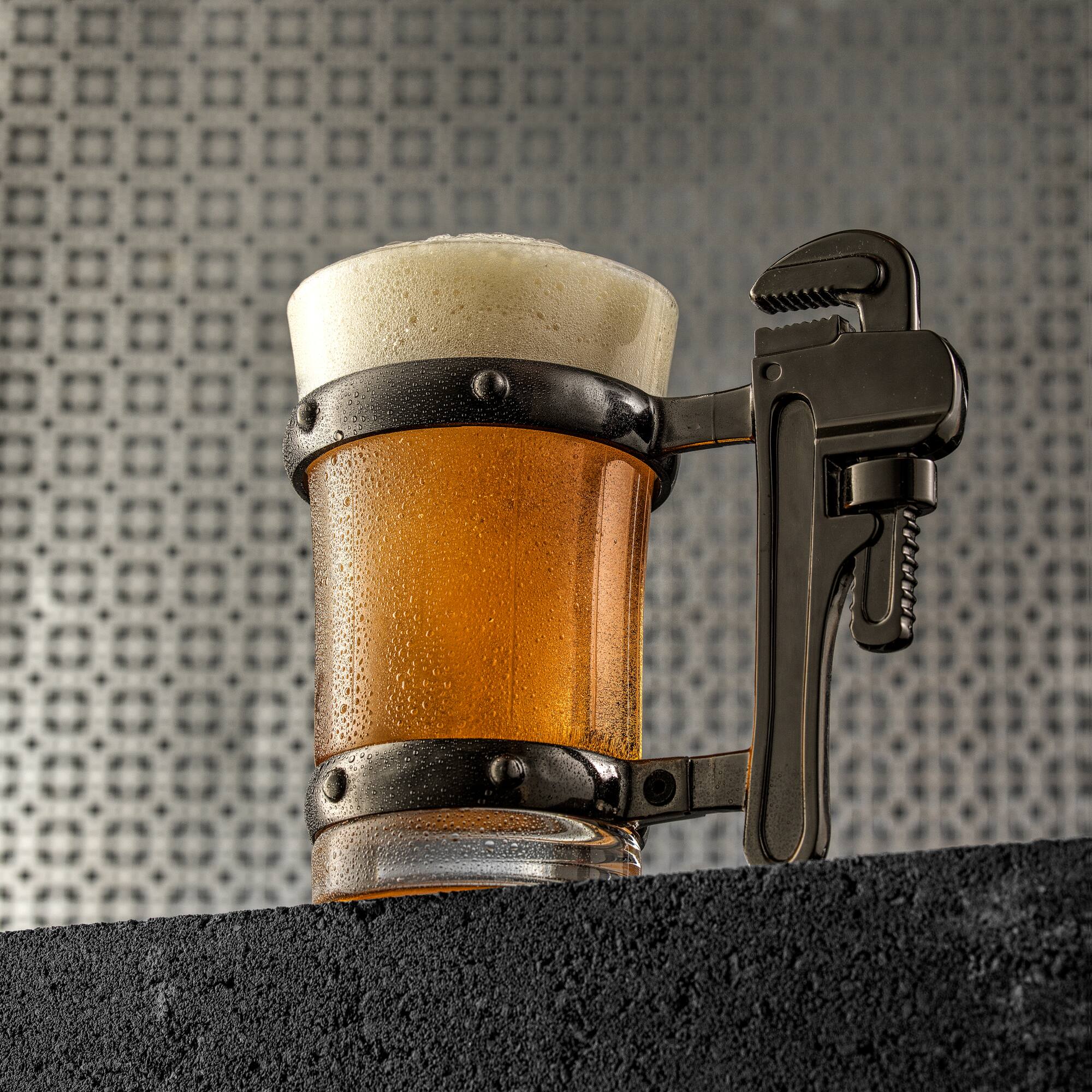 JoyJolt® Tools Collection 17oz. Pipe Wrench Handle Single Beer Mug
